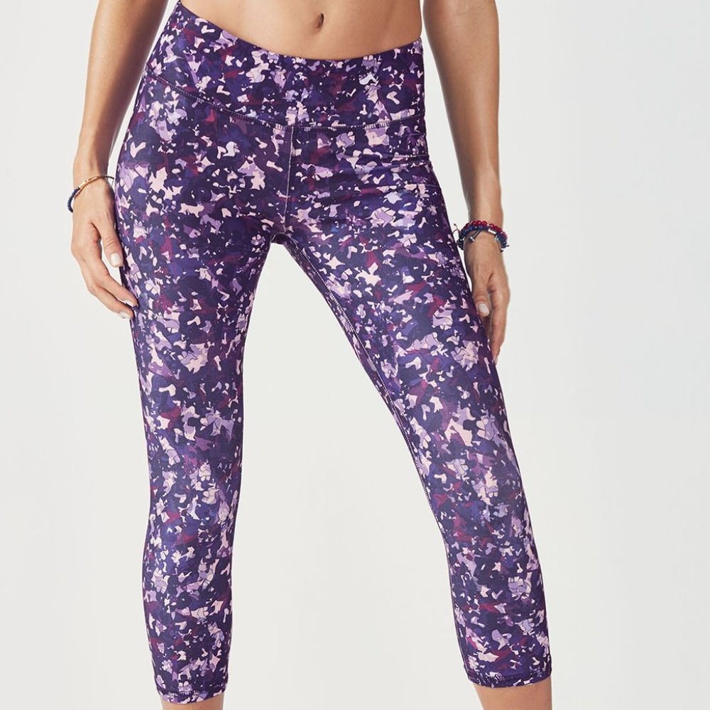 Fabletics Mid-Rise Capri Leggings Camo Print